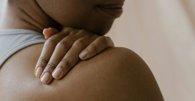 Shoulder Calcific Tendonitis: How SoftWave Therapy Can Help image